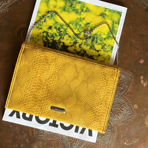 Snake Purse - Picture 4 of 4